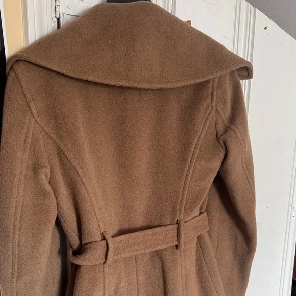 Coach Tan Trench Coat with Belt - Picture 6 of 15